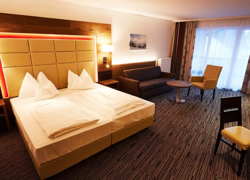 Suite 7