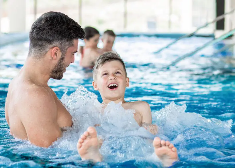 Hallenbad Familienhotel Wagrain Wagrainerhof 1 Hallenbad - Familienhotel in Wagrain, Salzburg