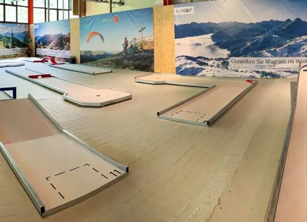 Indoor Minigolf Wagrain 1