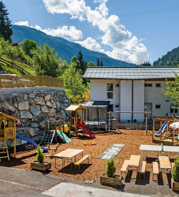 Kinderspielplatz - Hotel Wagrainerhof, Familienurlaub in Wagrain